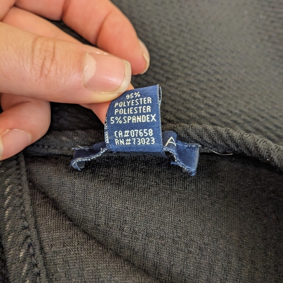 Black Plunge V-Neck Long Sleeve Dress with Large Key Hole Open Back - Picture 9 of 10